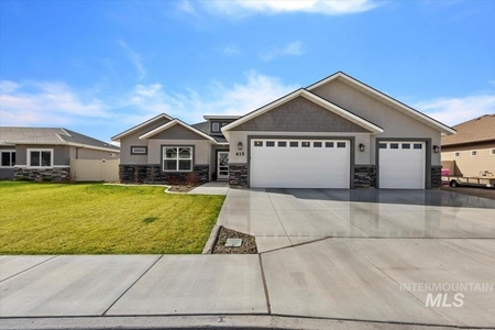 615 Canyon Crest Dr, Twin Falls, ID