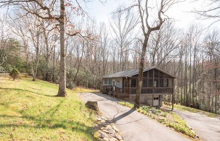 361 Country Bend Rd, Franklin, NC