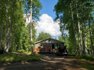 460 Lone Pine Dr, Fairbanks, AK