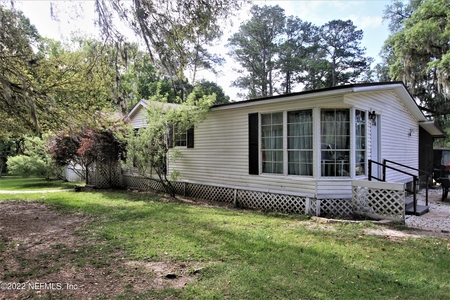 2360 Russell Rd, Green Cove Springs, FL