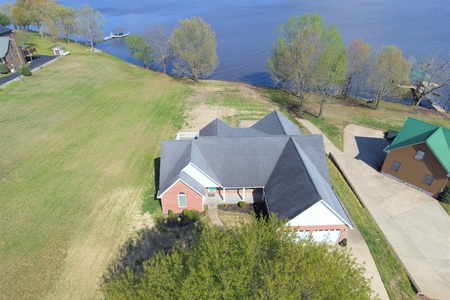 80 Lakeside Estates Rd, Springville, TN