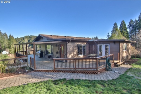 60992 Old Wagon Rd, Coos Bay, OR