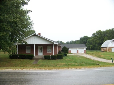 4981 E State Road 48, Shelburn, IN