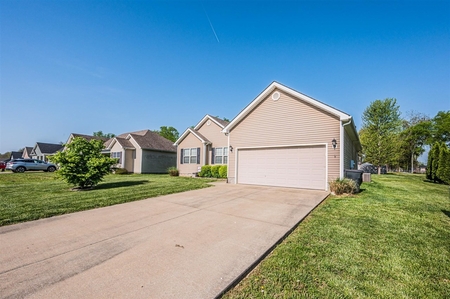 412 White Dogwood Dr, Bowling Green, KY