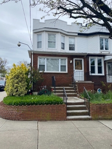 60-64 59 Drive, Queens, NY