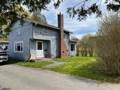 9 Luce Ave, Rockland, ME