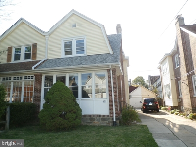 321 W Mowry St, Chester, PA