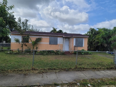 845 Nw 3rd Ter, Homestead, FL