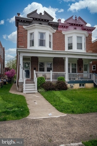 610 Noble St, Norristown, PA