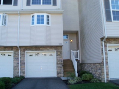 1004 Pondview Loop, Wappingers Falls, NY