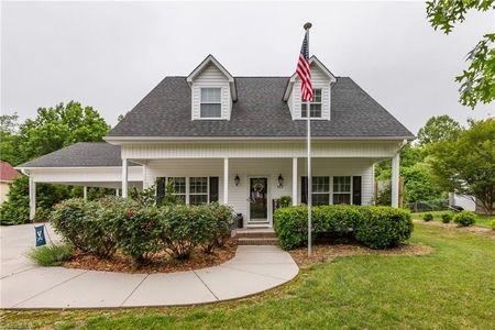 117 Meadow Stone Ln, Mount Airy, NC