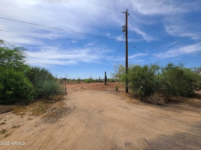 28 S Acacia Rd, Apache Junction, AZ