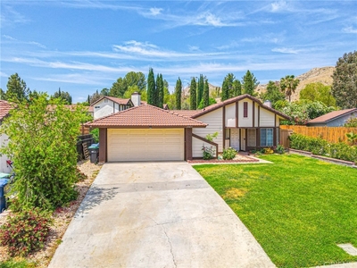 29855 Wisteria Valley Rd, Canyon Country, CA