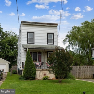 208 Price Ave, Holmes, PA