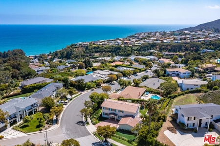 401 Surfview Dr, Pacific Palisades, CA