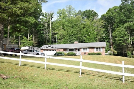 492 Timberline Dr, Maggie Valley, NC