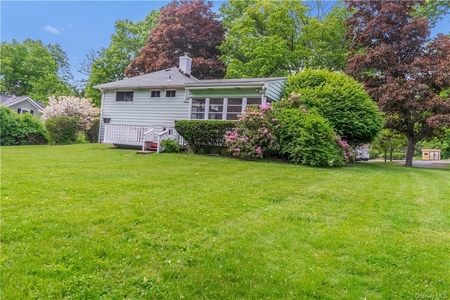 14 Maple Hill Rd, Pleasantville, NY