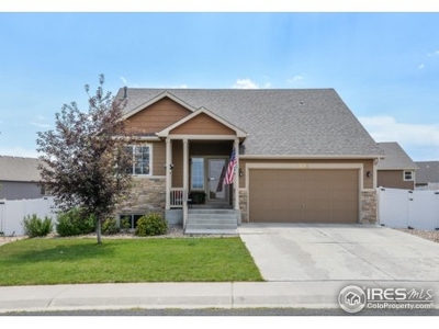 3258 Silverbell Dr, Johnstown, CO