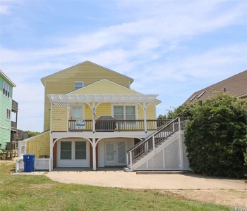 131 Speckle Trout Dr, Kitty Hawk, NC