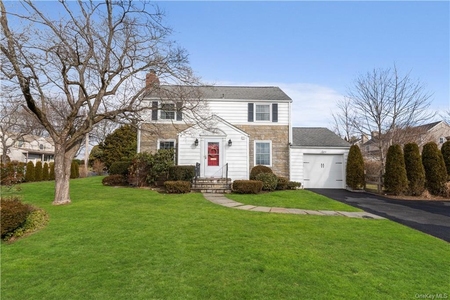 1 Crossway, Eastchester, NY