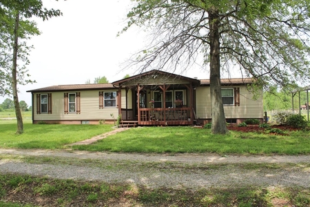 9174 County Line Rd, Coulterville, IL