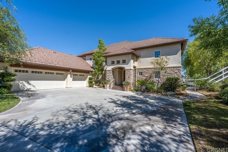 15425 Live Oak Springs Canyon Rd, Canyon Country, CA