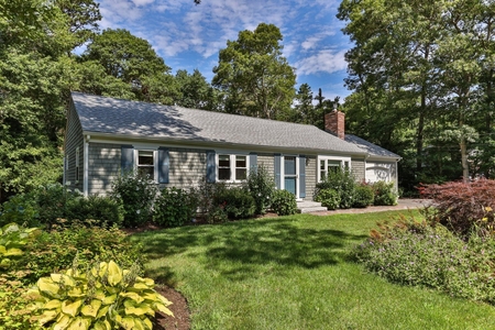 79 Mountwood Rd, Marstons Mills, MA