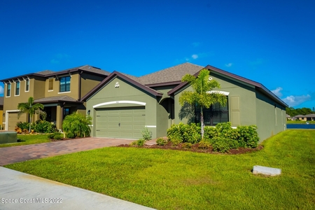 845 Old Country Rd, Palm Bay, FL