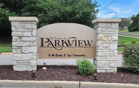1331 Parkview Estates Dr, Ellisville, MO