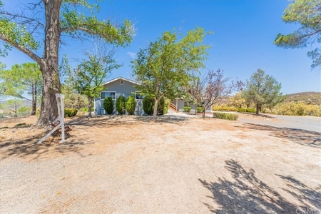 59393 Burnt Valley Rd, Anza, CA