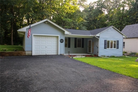 40 Barry Rd, Coventry, CT