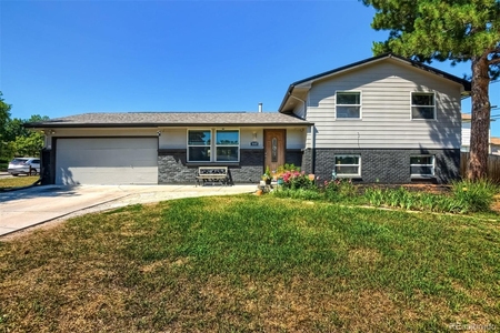 6089 W 70th Ave, Arvada, CO