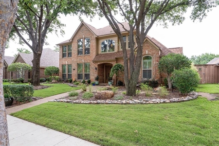 910 Brown Trl, Coppell, TX