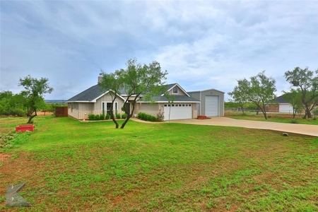 107 Briarfield Dr, Sweetwater, TX