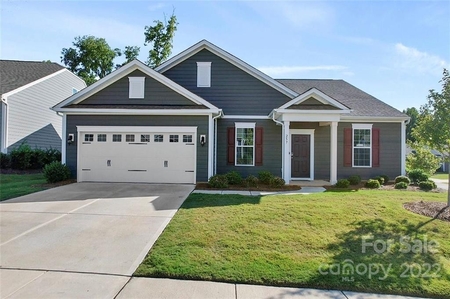 257 Barberry Dr, Belmont, NC