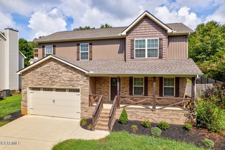 4847 Shannon Run Dr, Knoxville, TN