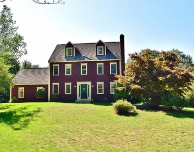 59 Kendall Hill Rd, Sterling, MA