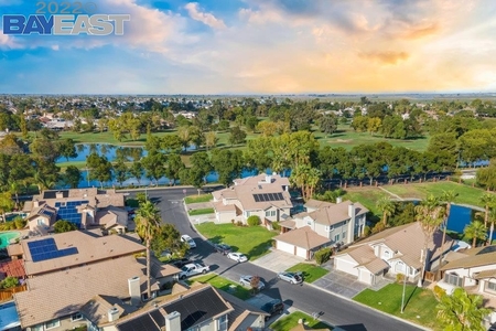 2211 Colonial Ct, Discovery Bay, CA