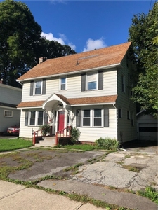 30 Forgham Rd, Rochester, NY