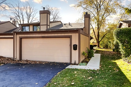 629 Bryce Trl, Roselle, IL