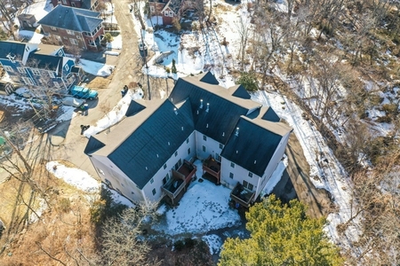 52 Packards Ln, Quincy, MA