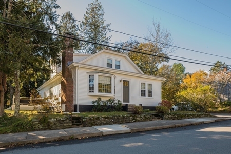 46 Alden St, Plymouth, MA