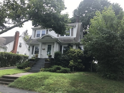32 Hilltop St, Quincy, MA