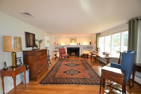 15 Indian Hill Rd, Wakefield, MA