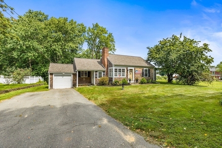 26 Old Oaken Bucket Rd, Scituate, MA