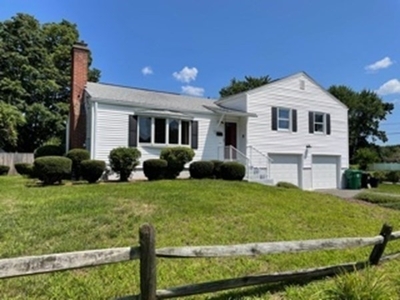 60 Mountainview St, Chicopee, MA