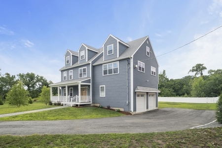 13 Spring Ave, Wakefield, MA