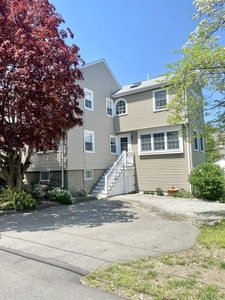 20 Perry Rd, Quincy, MA