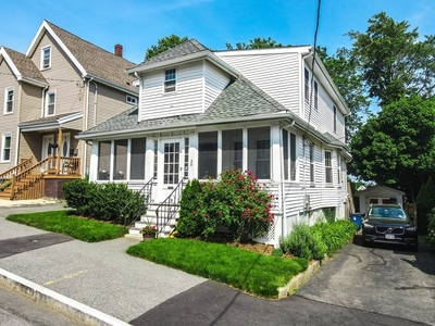 33 Jarvis St, Revere, MA