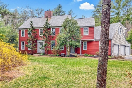 34 Pine Hill Ln, Marion, MA